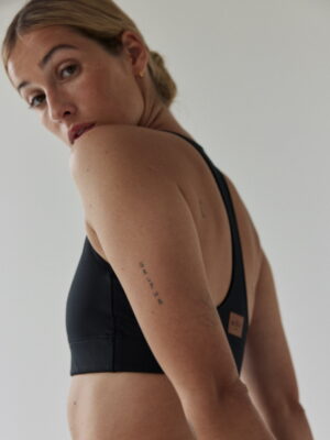 biustonosz BASIC black