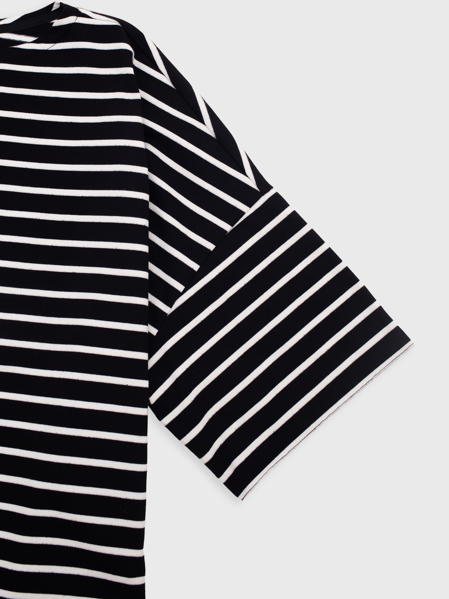 Longsleeve Koai Striped Black Off White 02