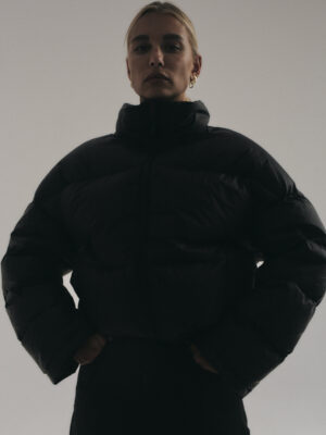 krótka kurtka puchowa MOEF black