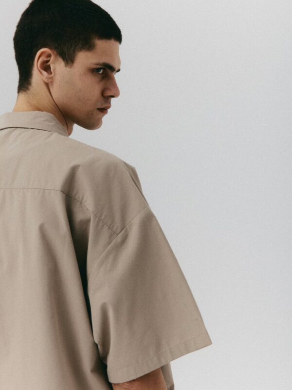 koszula oversize z krótkim rękawem COFFRE earth beige