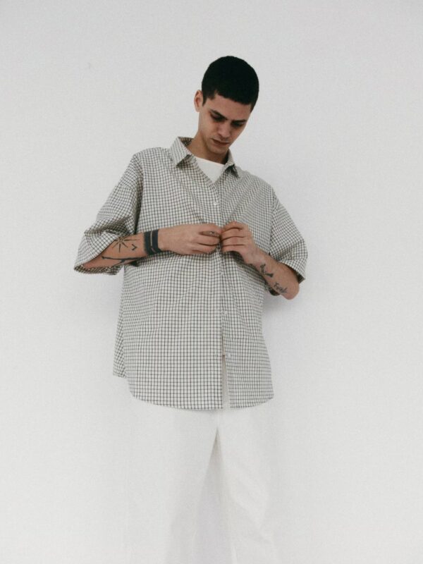 koszula oversize z krótkim rękawem MIE chequered off-white/black