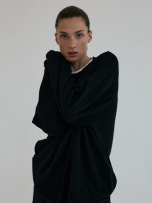 wełniany sweter oversize z domieszką kaszmiru THICC black