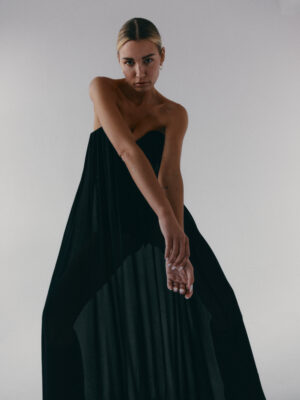 sukienka długa z wewnętrznym modelującym body RHEI black