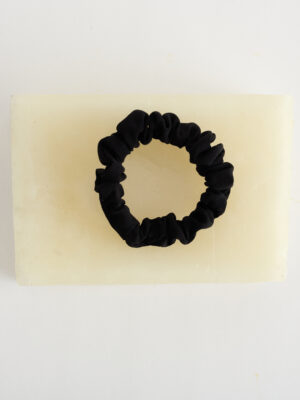 scrunchie DUE black