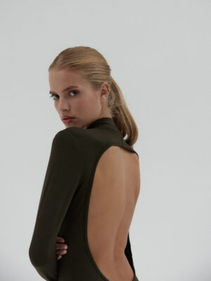 body z wycięciem na plecach ROJ army green