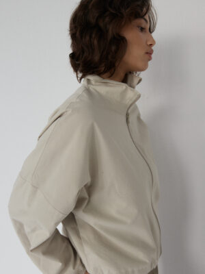 wiatrówka z bawełny organicznej NUKU eggshell