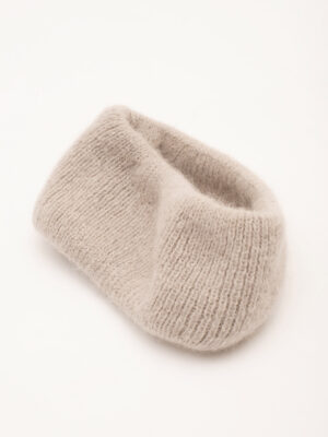 opaska z puchatej wełny FLOA beige