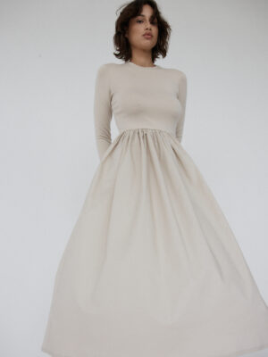 sukienka midi z długim rękawem GIU sandy beige