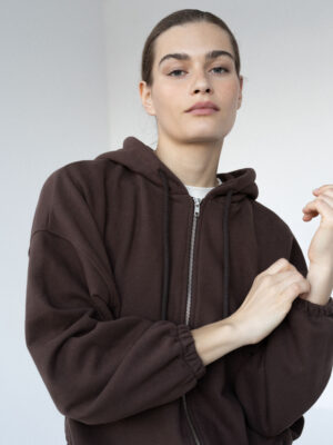 rozpinana bluza oversize typu baloon sleeve z kapturem LE PUMP cocoa brown