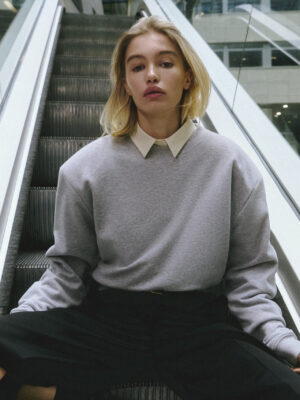 bluza typu cropped z poszerzoną linią ramion LE PUMP grey