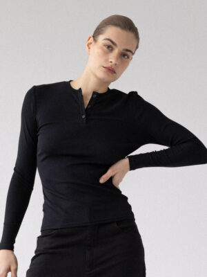 longsleeve slim fit z guzikami RIBE black