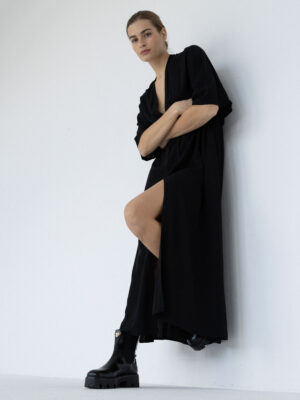 długa sukienka typu kimono DUE black